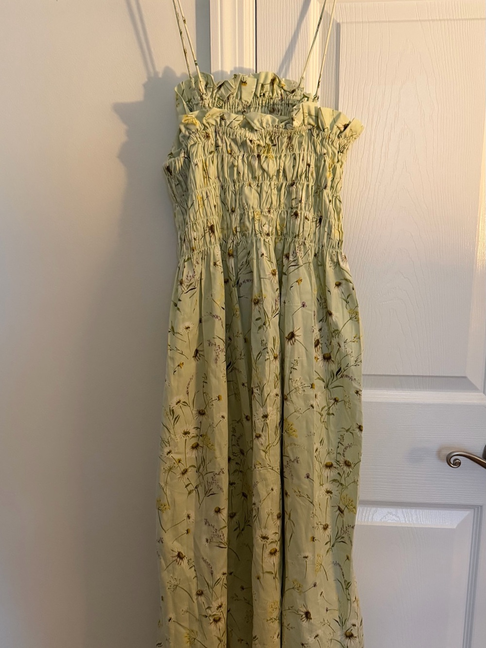 H&M Pale Yellow Floral Smocked Maxi Dress - Picture 2 of 2